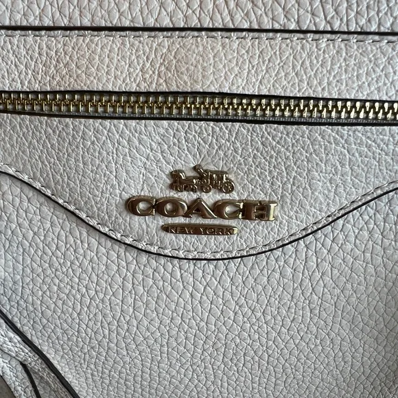 Coach Kleo Carryall Shoulder Bag Chalk White Smooth Pebble Leather Free Shipping - Picture 2 of 16
